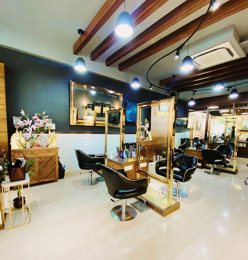 LOOKS Salon, MG Road, Sultanpur — photo 1